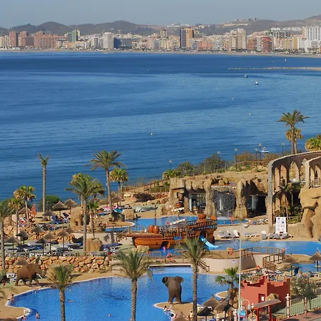 هوليداي وورلد 4*