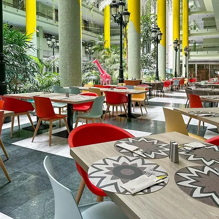 Hotel World Resort, Affiliated By Melia 4*