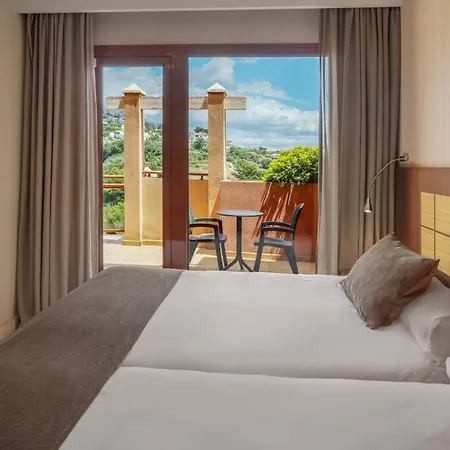 Hotel World Resort, Affiliated By Melia